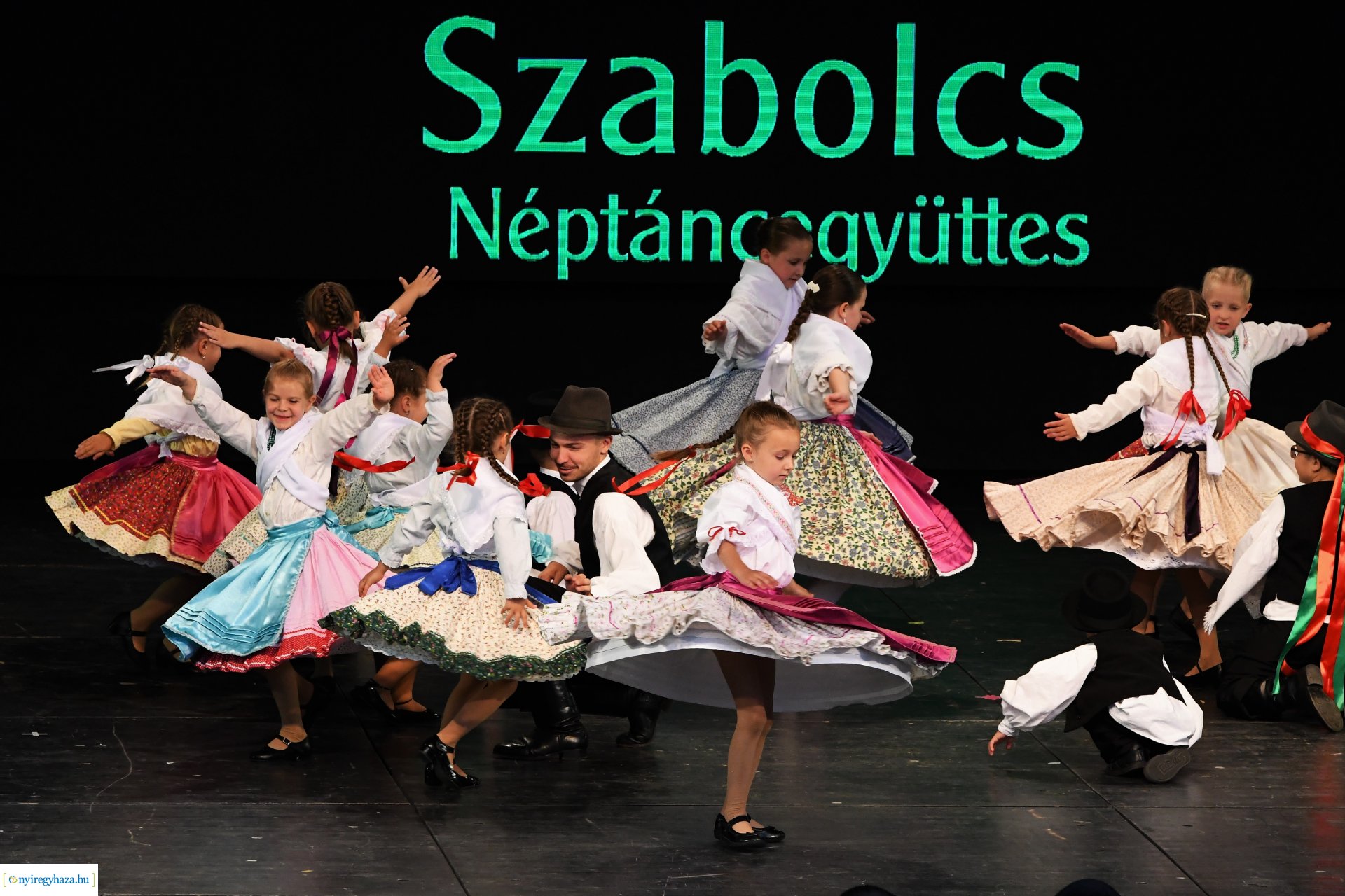A 65 éves Szabolcs Néptáncegyüttes gálaműsora