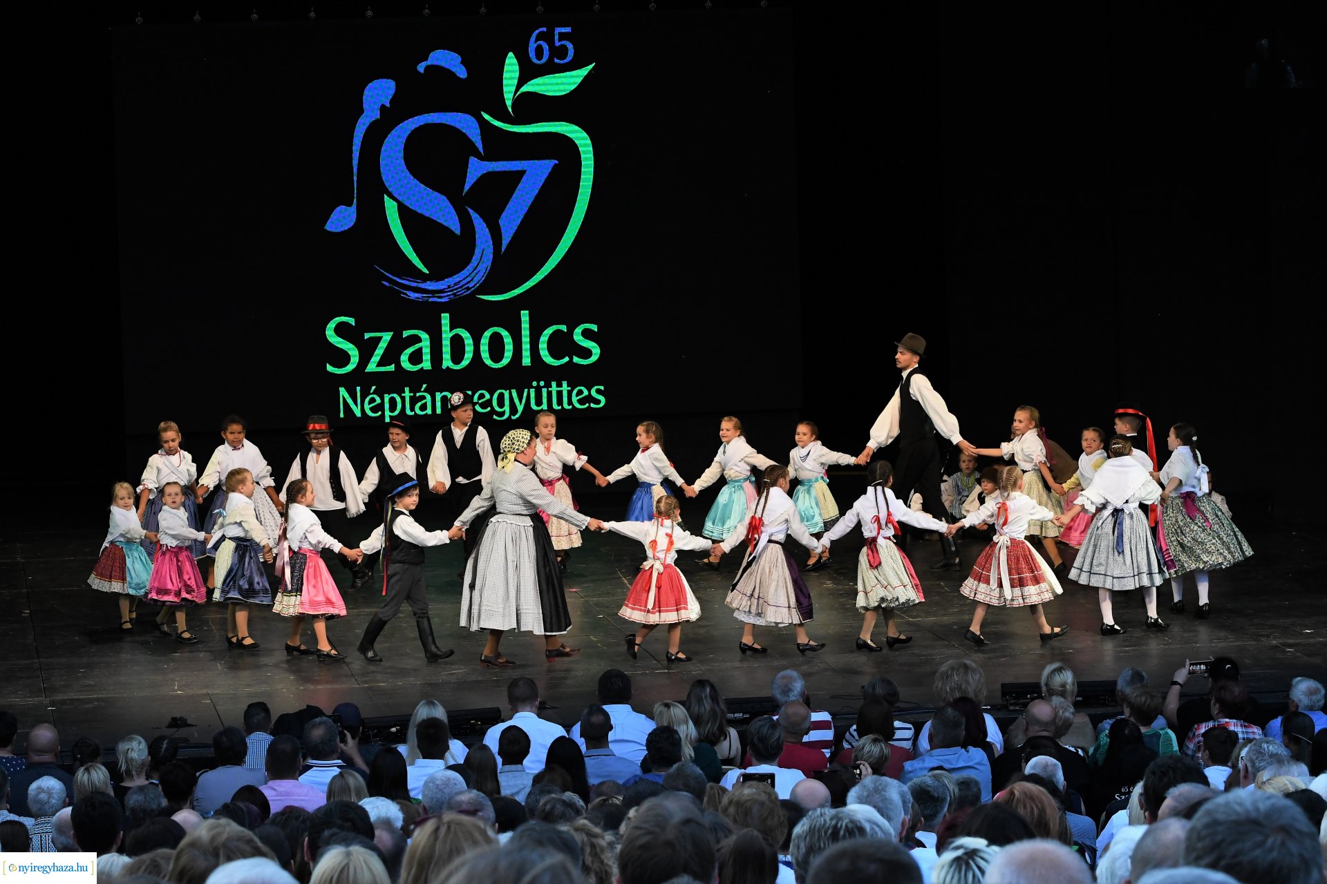 A 65 éves Szabolcs Néptáncegyüttes gálaműsora