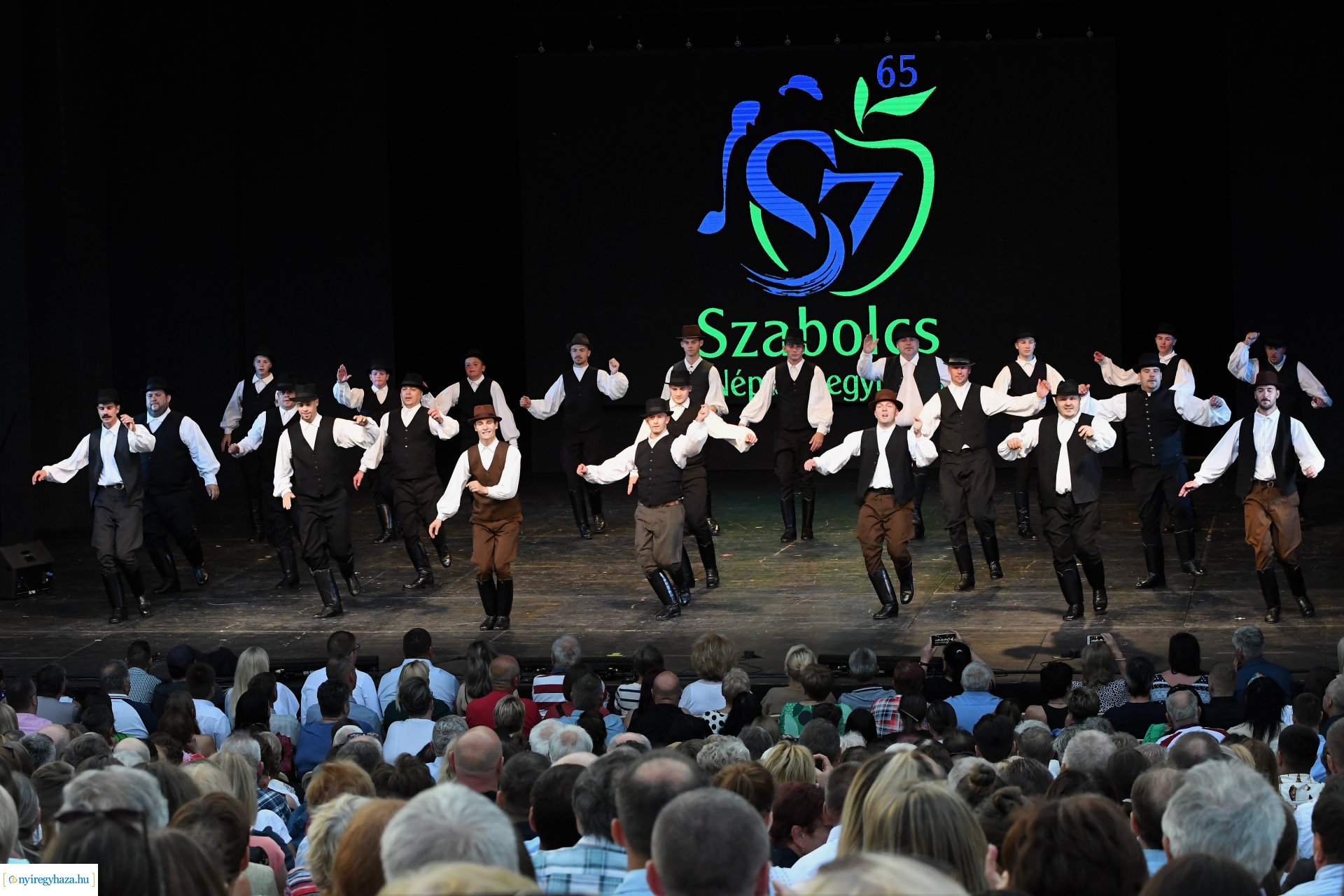 A 65 éves Szabolcs Néptáncegyüttes gálaműsora