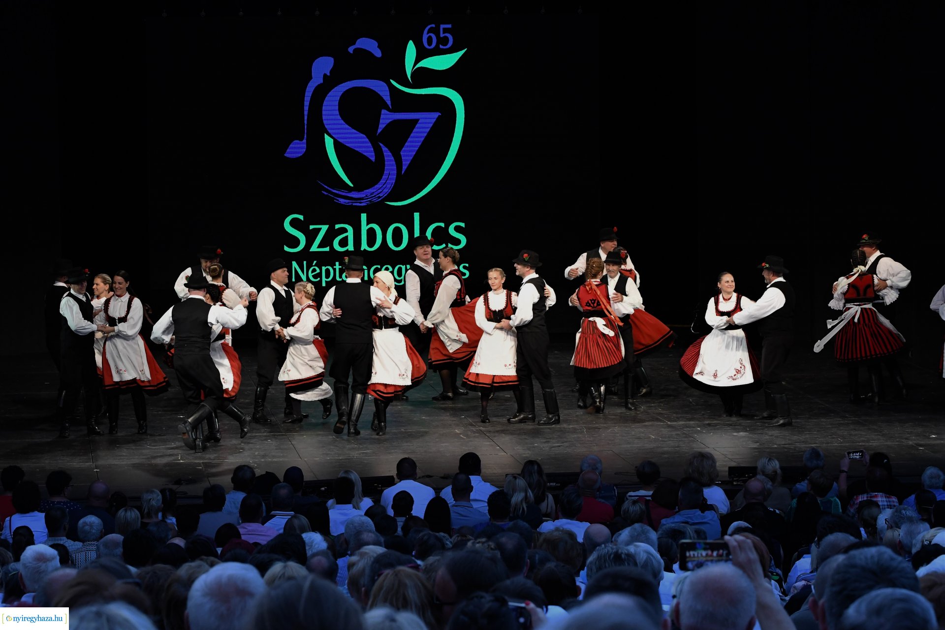 A 65 éves Szabolcs Néptáncegyüttes gálaműsora