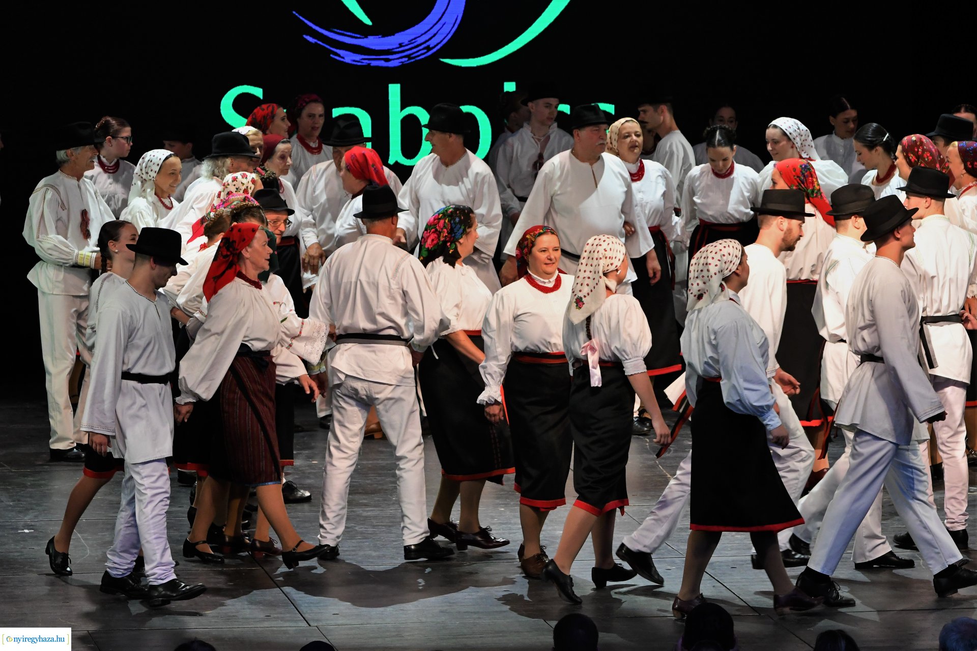 A 65 éves Szabolcs Néptáncegyüttes gálaműsora