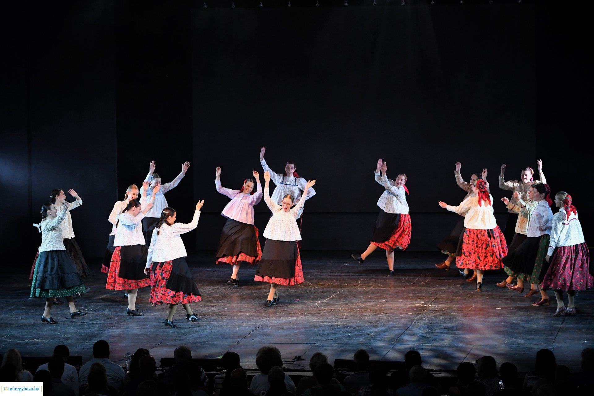 A 65 éves Szabolcs Néptáncegyüttes gálaműsora