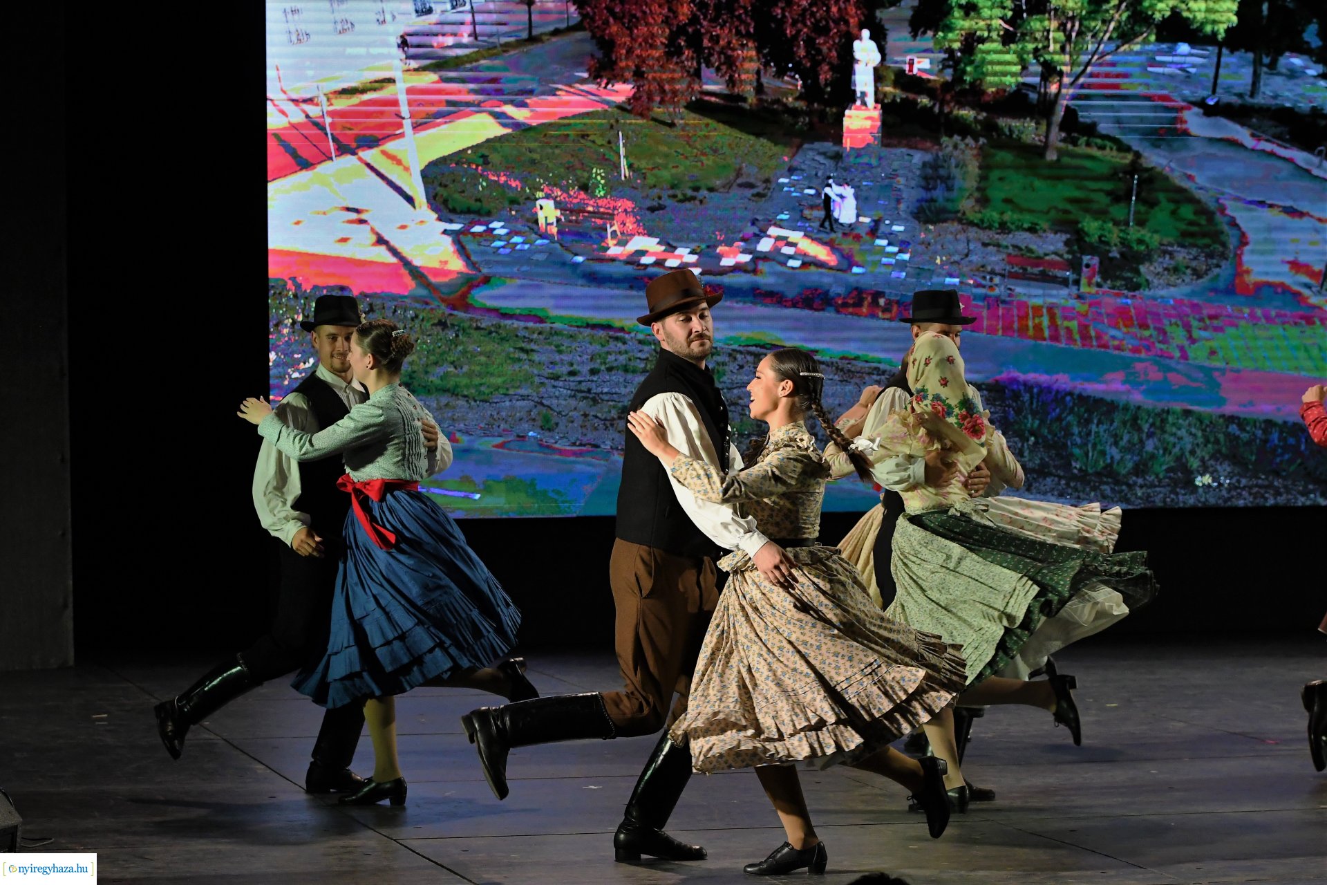 A 65 éves Szabolcs Néptáncegyüttes gálaműsora