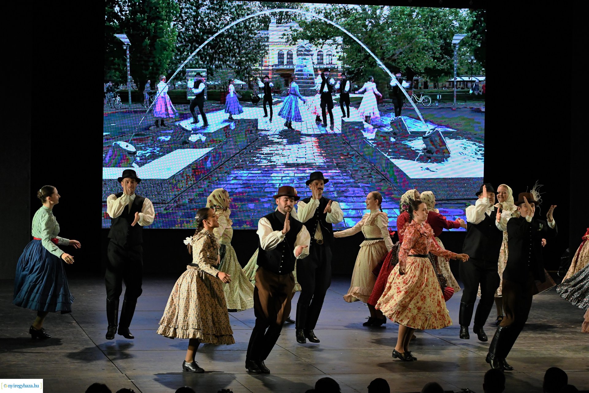 A 65 éves Szabolcs Néptáncegyüttes gálaműsora