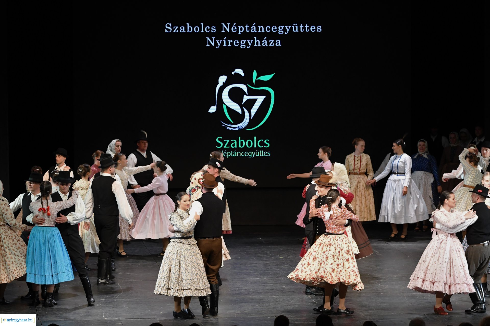 A 65 éves Szabolcs Néptáncegyüttes gálaműsora
