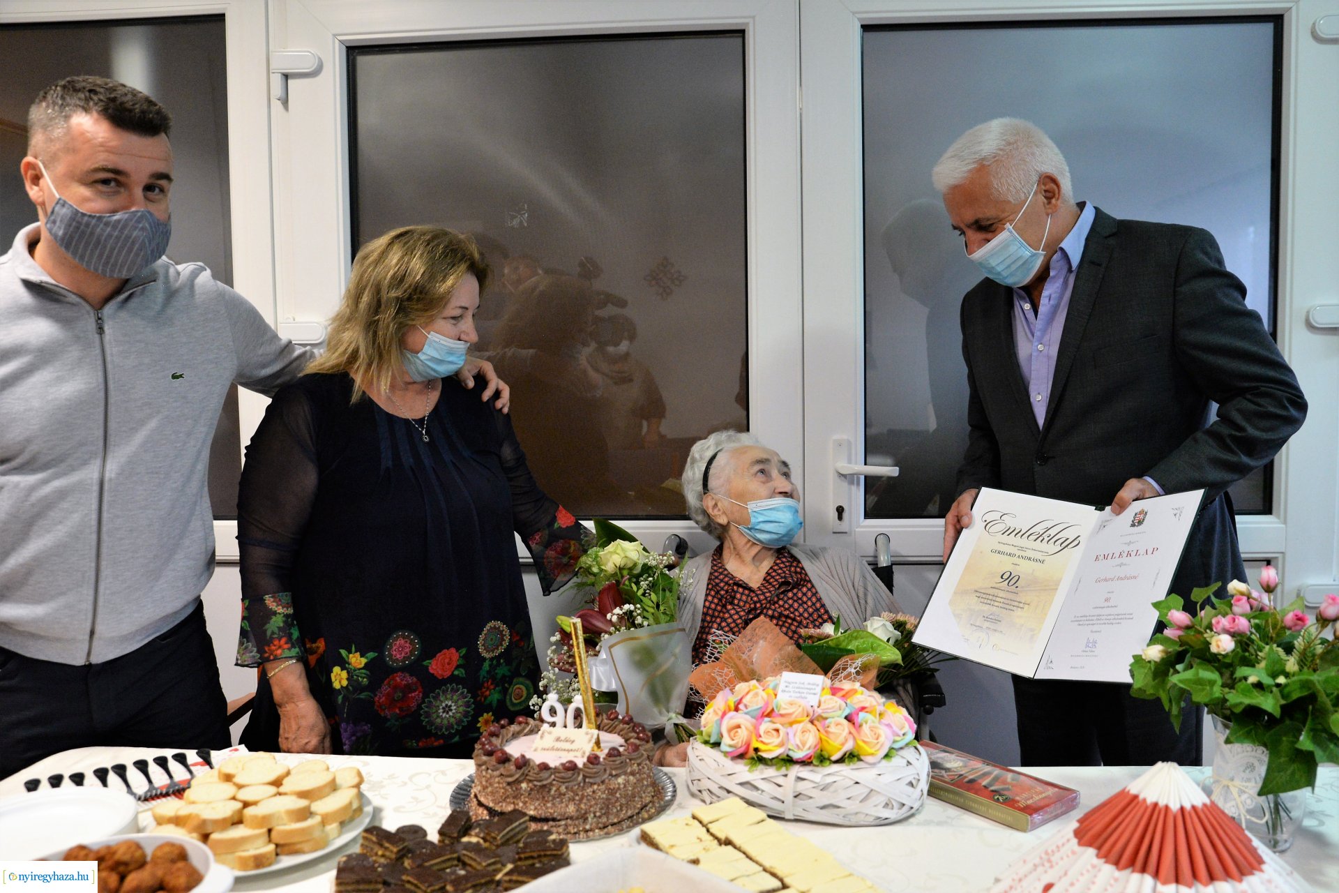A 90 éves Gerhard Andrásné születésnapi köszöntése