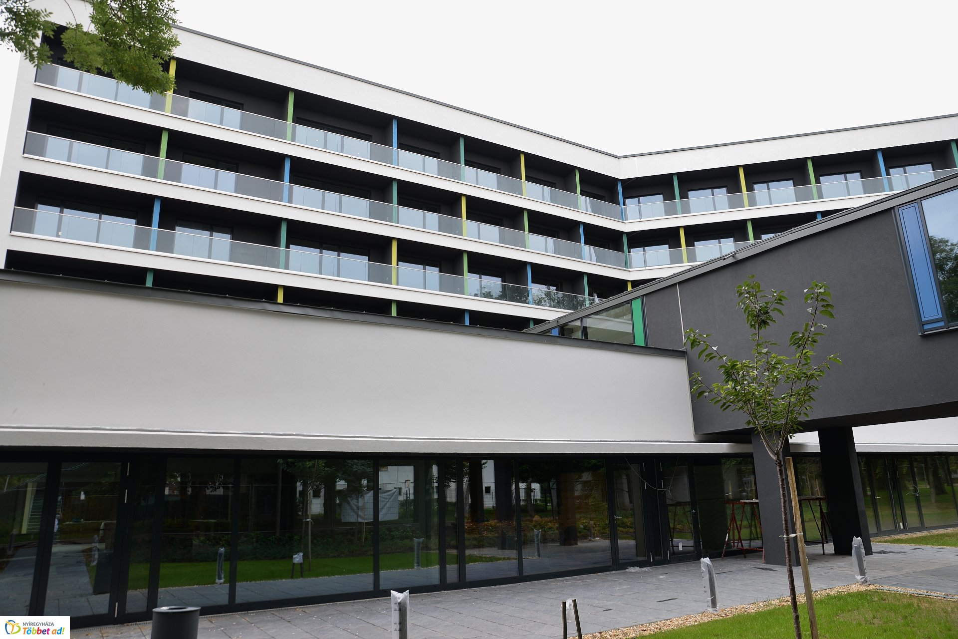 A beüzemelési időszak következik a négycsillagos sóstói szállodánál