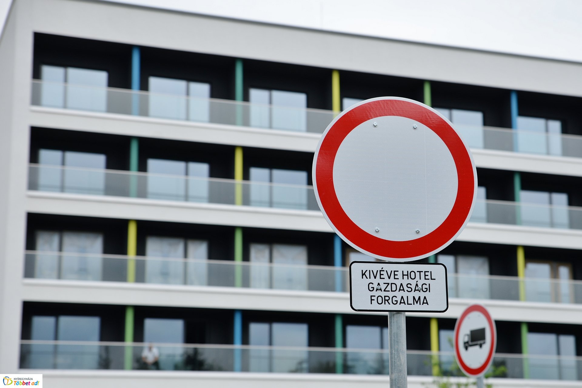 A beüzemelési időszak következik a négycsillagos sóstói szállodánál