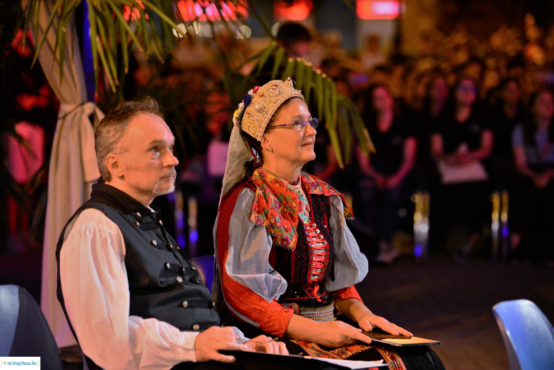 A Cantemus Nemzetközi Kórusfesztivál folklór estje a Kossuth téren