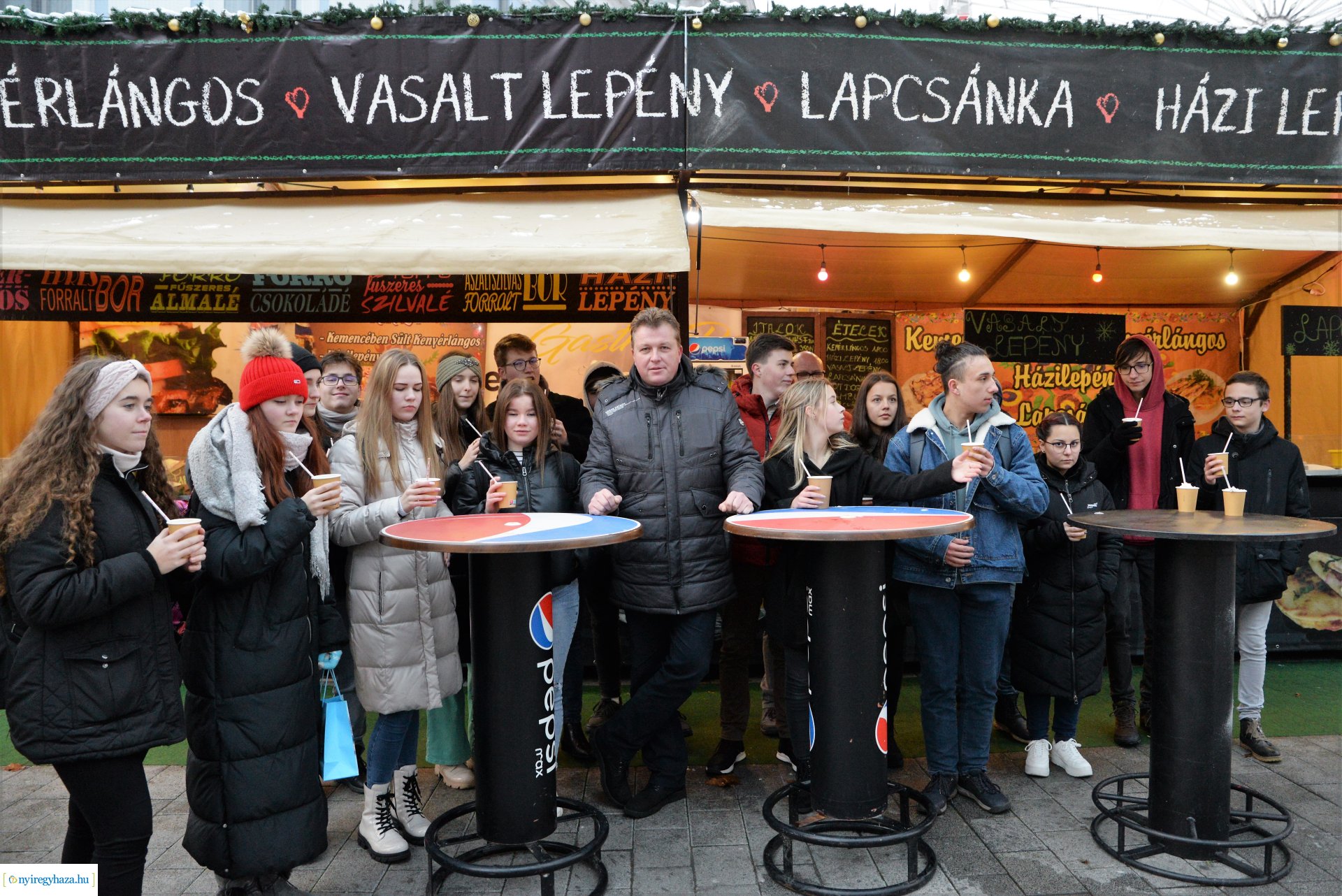 A Diák-polgármesteri Iroda elnökségét fogadta Dr. Ulrich Attila