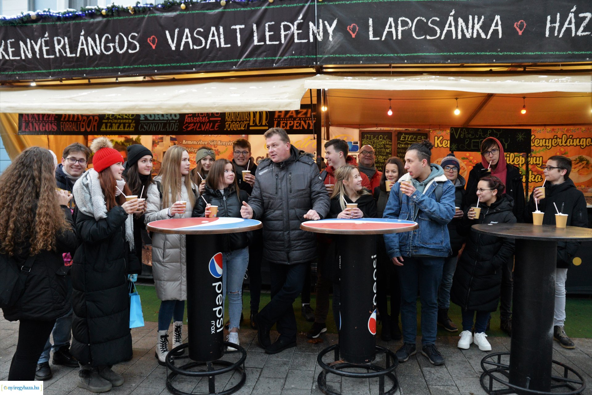 A Diák-polgármesteri Iroda elnökségét fogadta Dr. Ulrich Attila