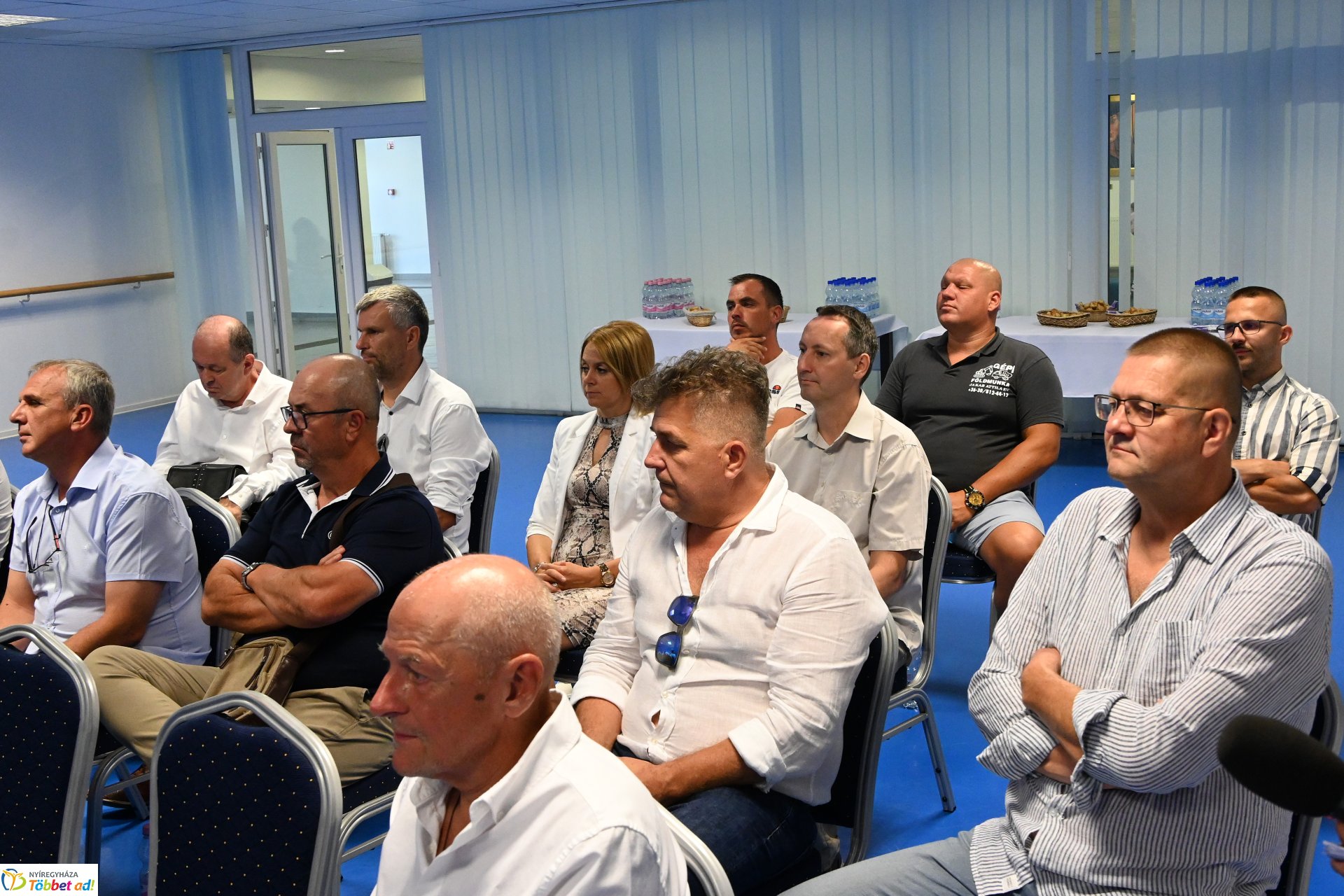 A fejlődés velünk van - gazdasági fórum a VMKK-ban