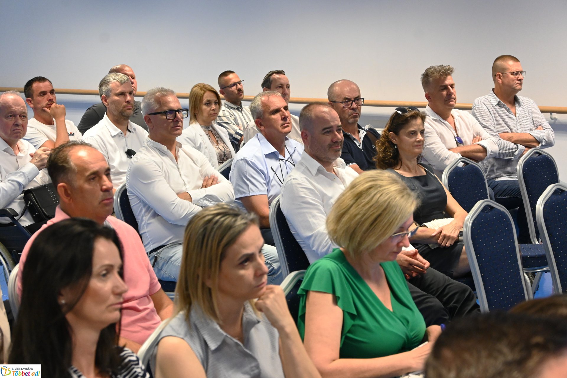 A fejlődés velünk van - gazdasági fórum a VMKK-ban