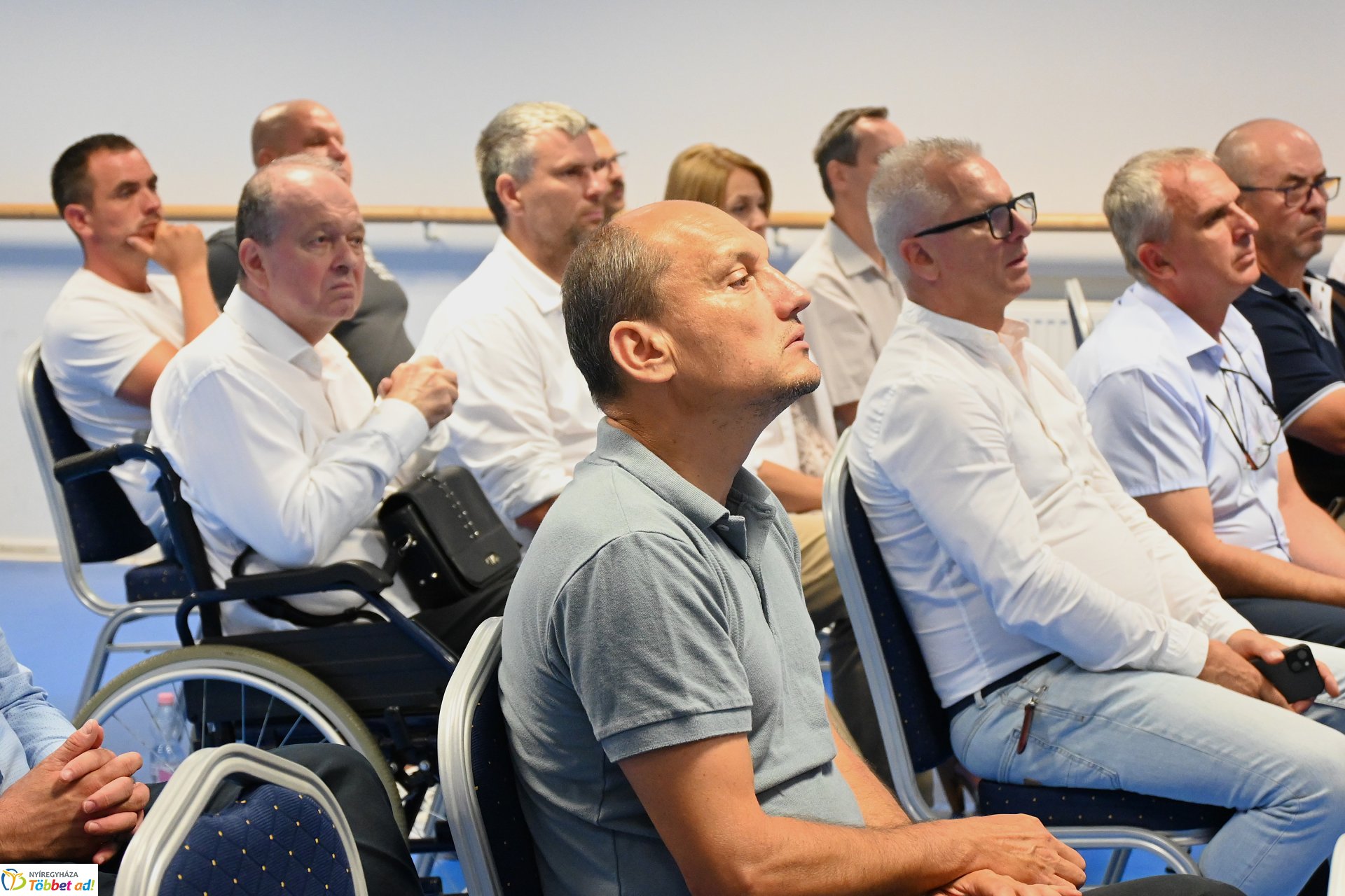 A fejlődés velünk van - gazdasági fórum a VMKK-ban