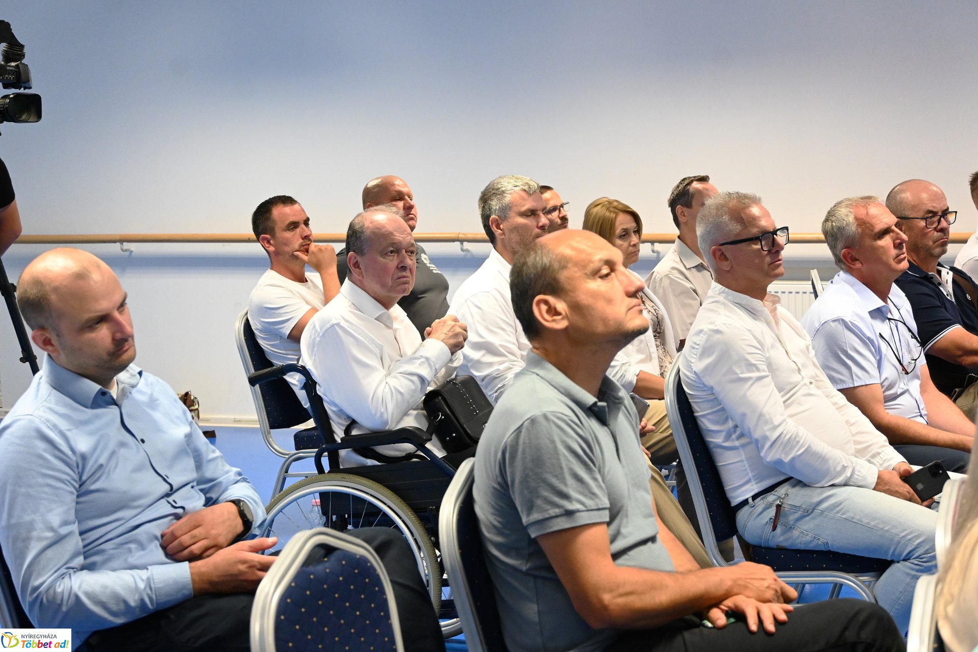 A fejlődés velünk van - gazdasági fórum a VMKK-ban