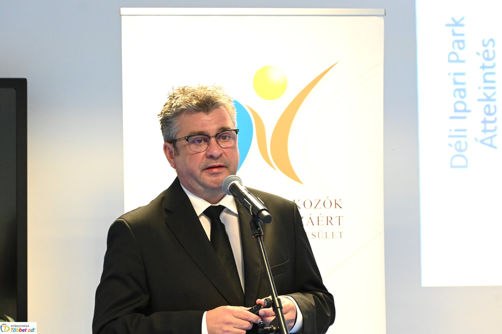 A fejlődés velünk van - gazdasági fórum a VMKK-ban