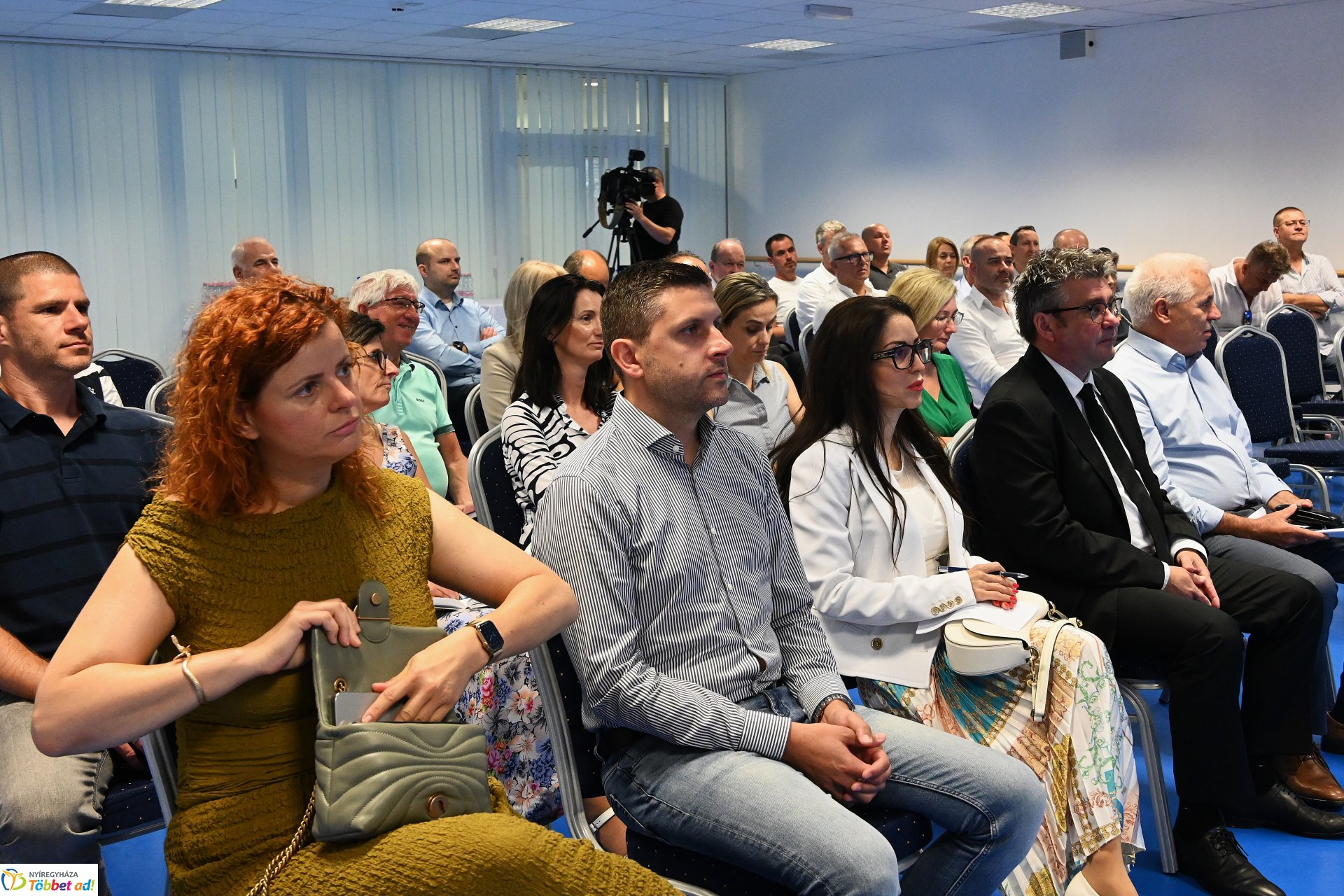 A fejlődés velünk van - gazdasági fórum a VMKK-ban