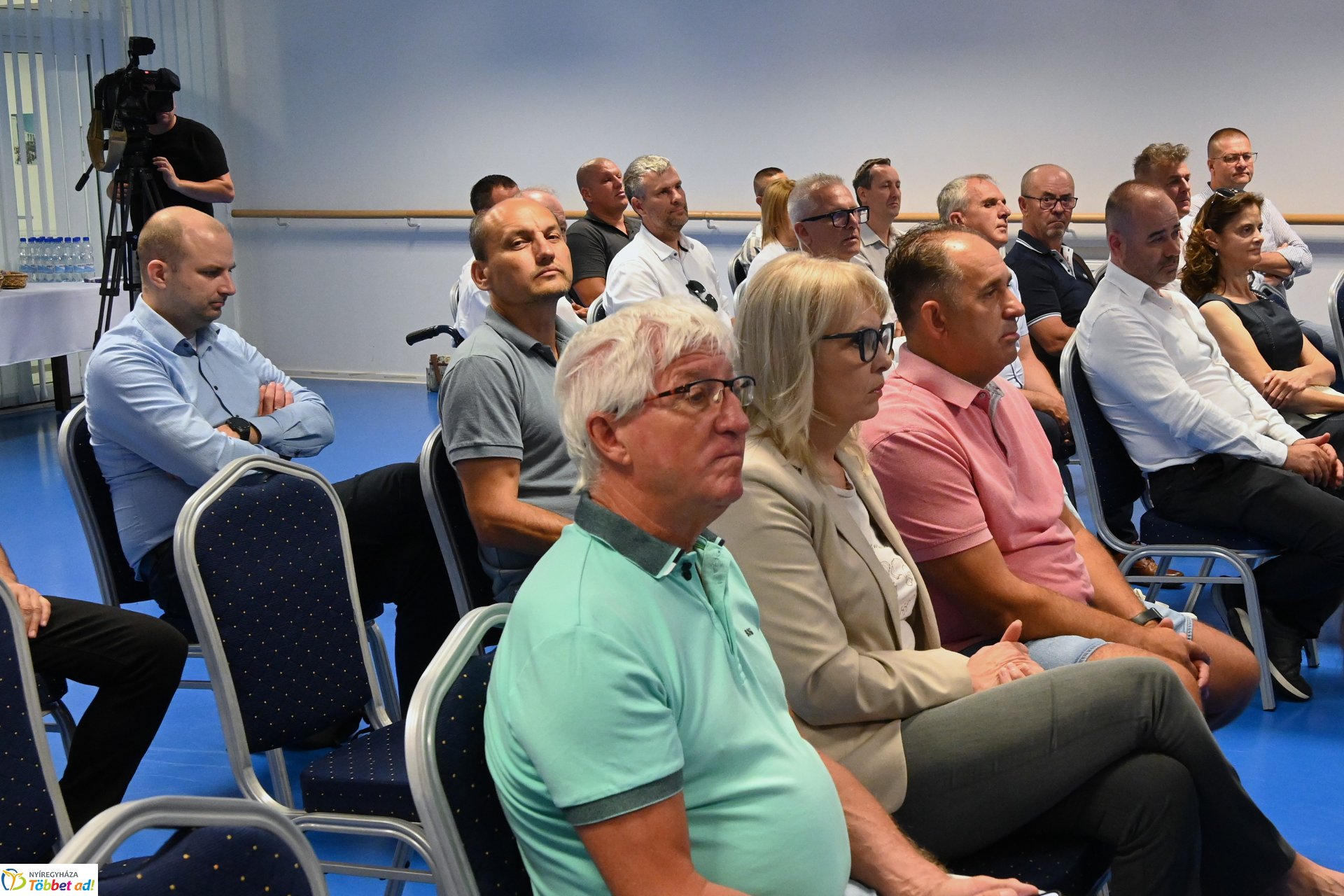 A fejlődés velünk van - gazdasági fórum a VMKK-ban