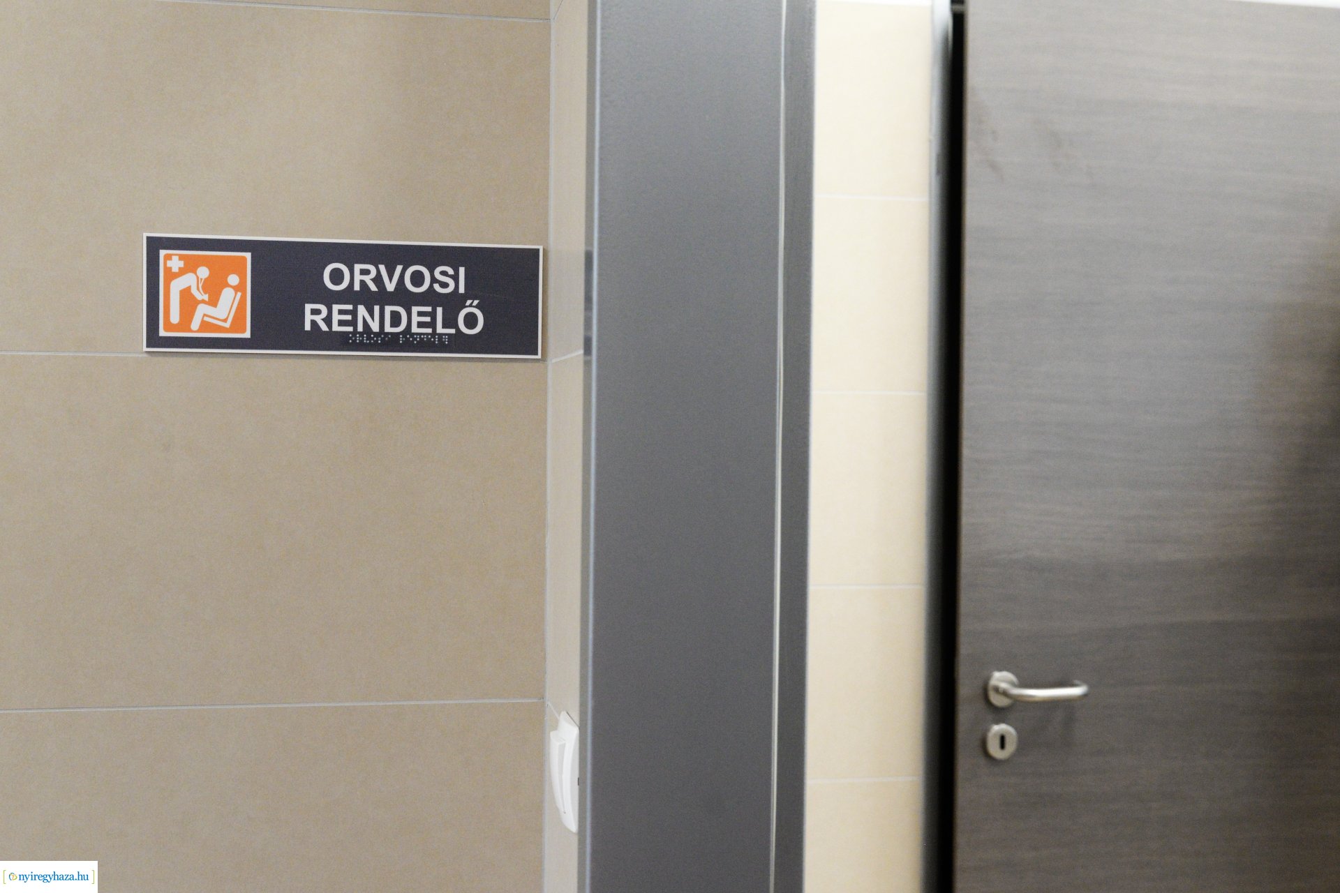 A felújított Fenyő utcai orvosi rendelő bejárása