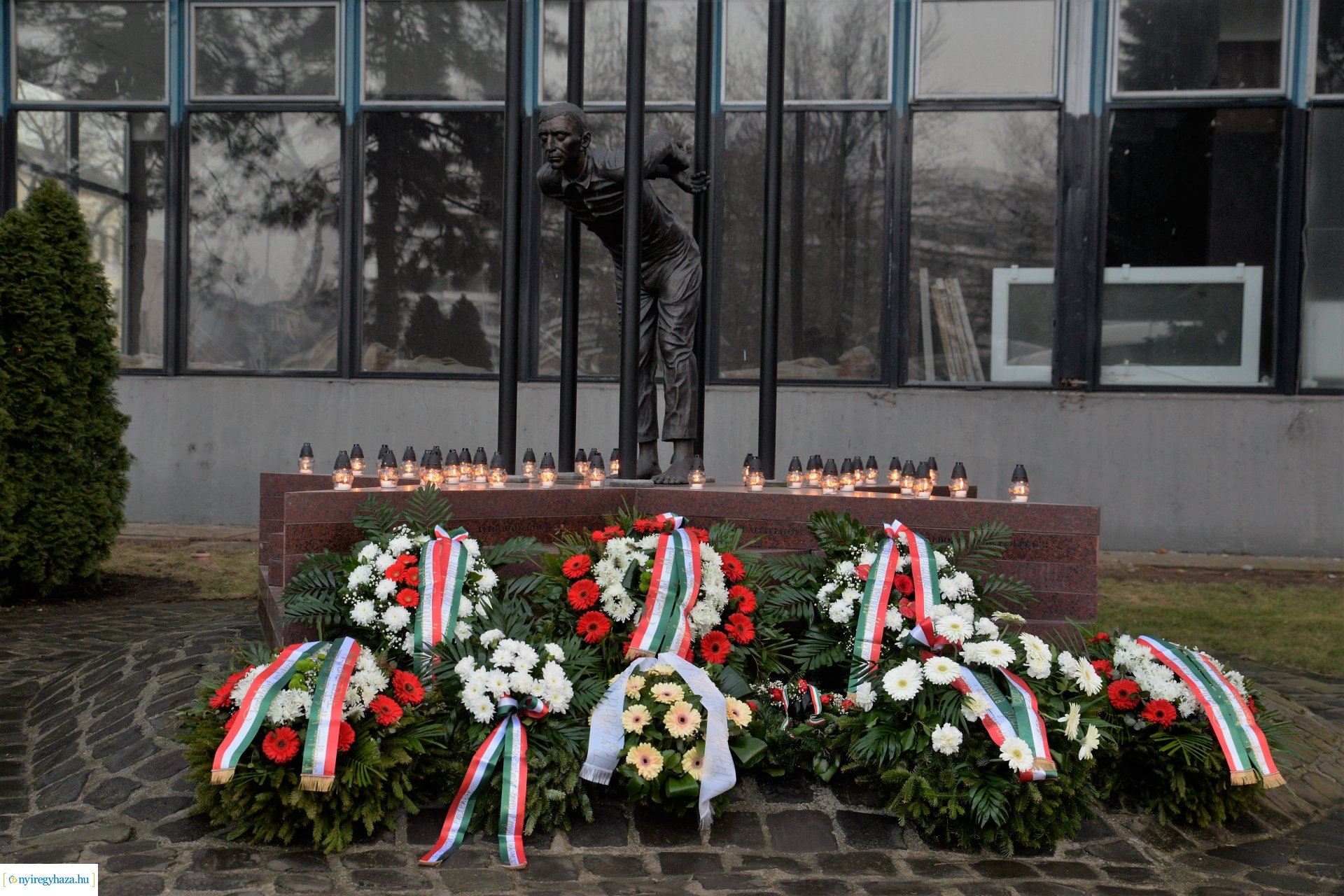 A frakciók is koszorúztak a Kommunizmus Áldozatainak Emléknapján