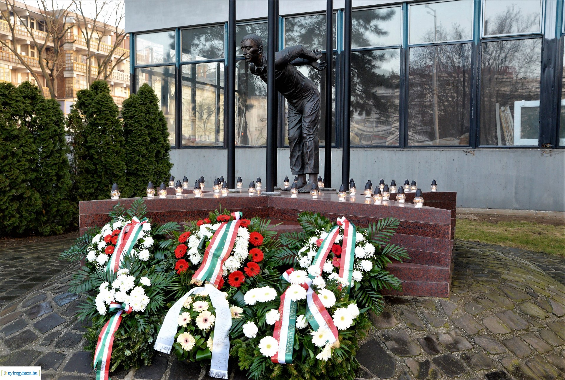 A frakciók is koszorúztak a Kommunizmus Áldozatainak Emléknapján