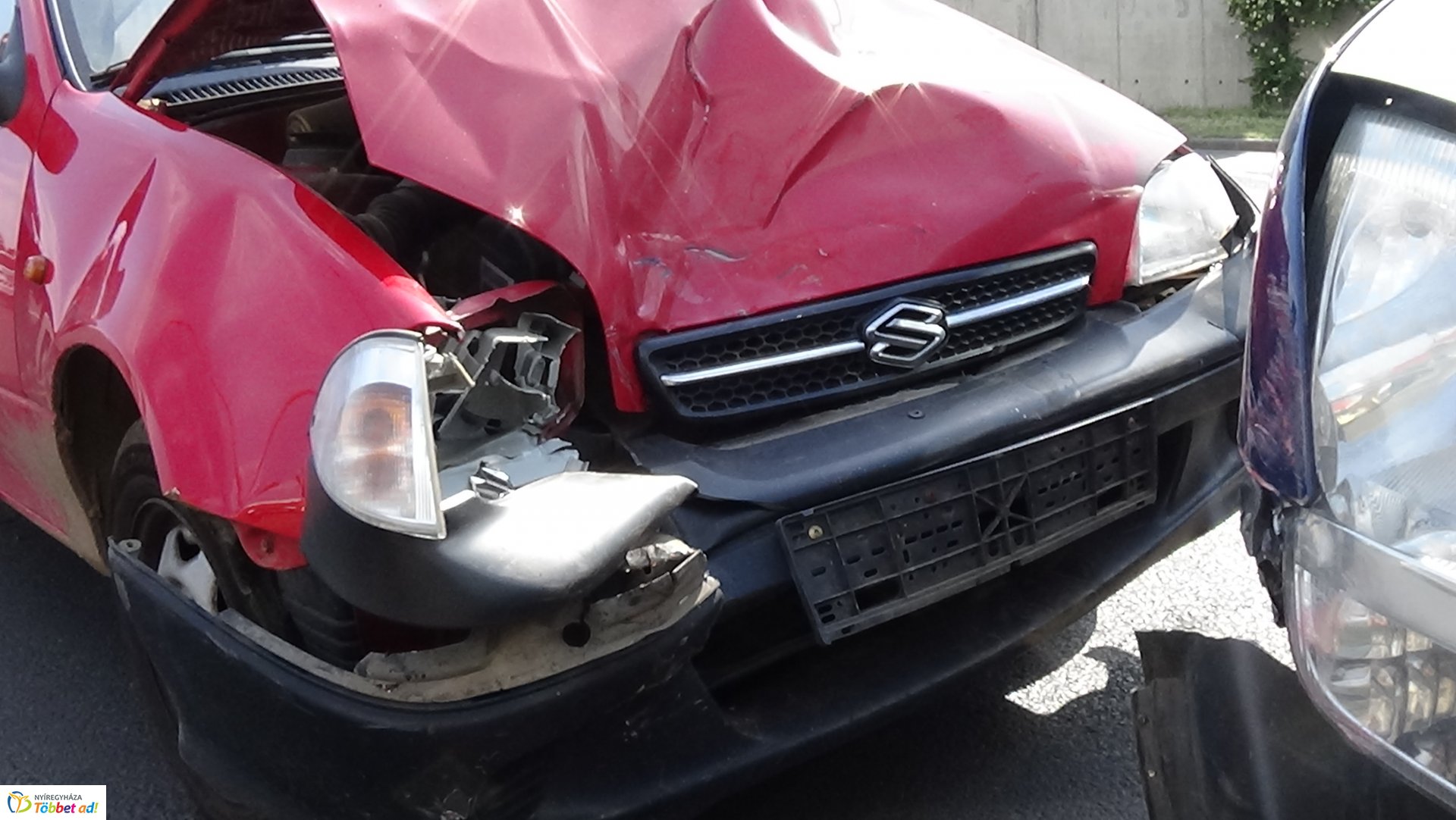 A Garibaldi és a Korányi Frigyes utca kereszteződésénél ütköztek