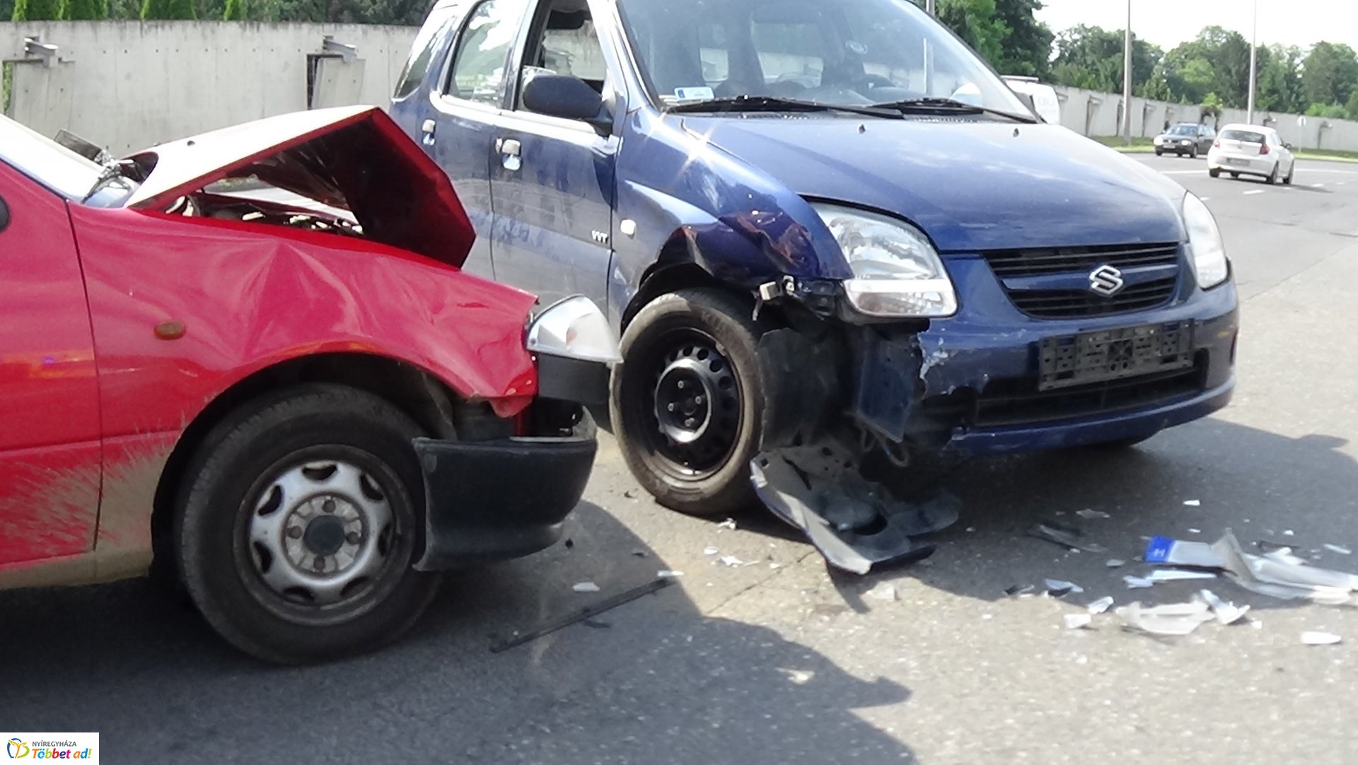 A Garibaldi és a Korányi Frigyes utca kereszteződésénél ütköztek