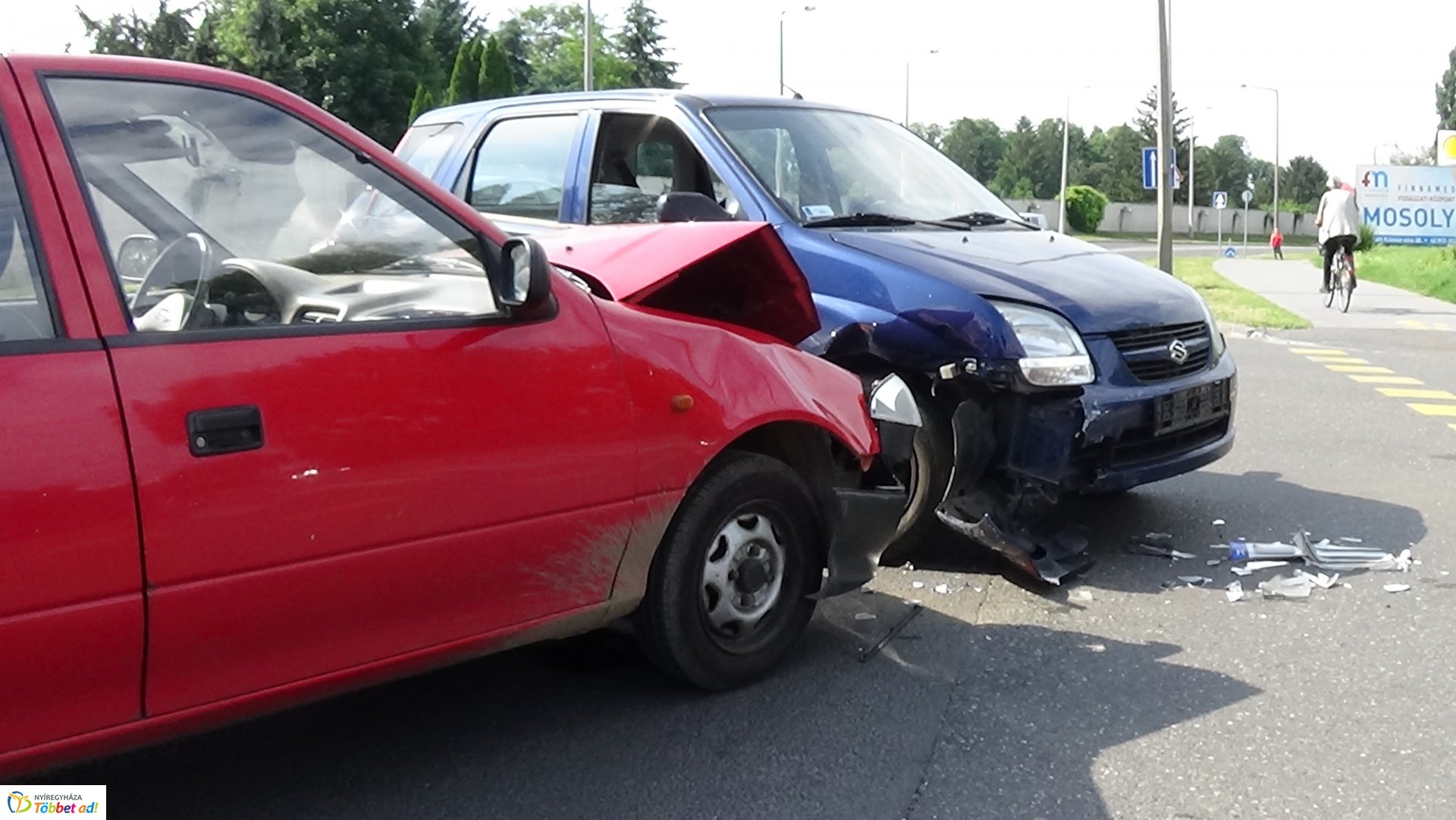 A Garibaldi és a Korányi Frigyes utca kereszteződésénél ütköztek