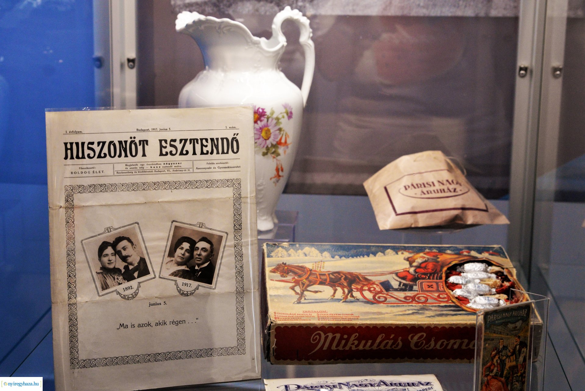 A HANDLÉTÓL A GRAND CAFÉIG kiállítás a Sóstói Múzeumfaluban