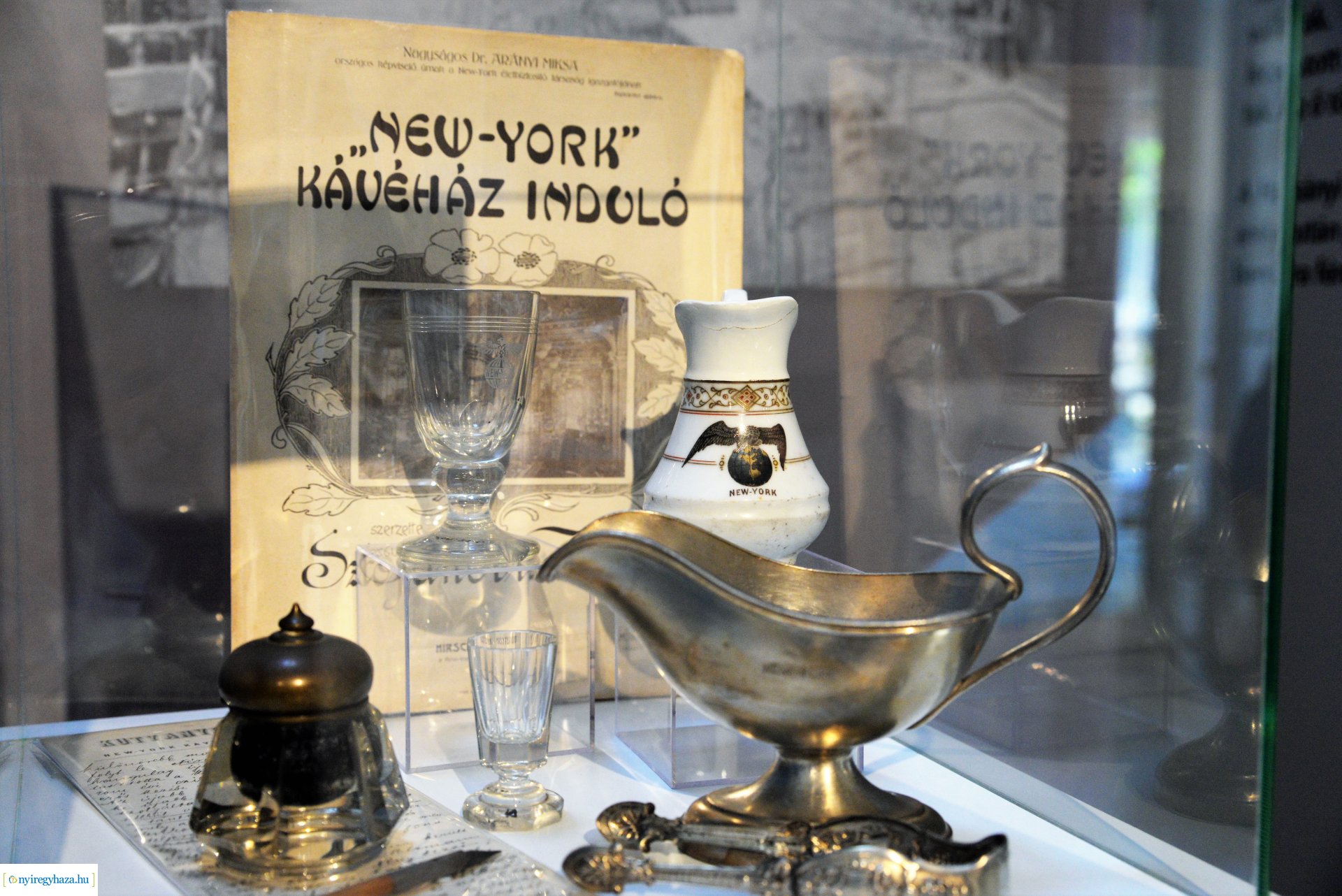 A HANDLÉTÓL A GRAND CAFÉIG kiállítás a Sóstói Múzeumfaluban