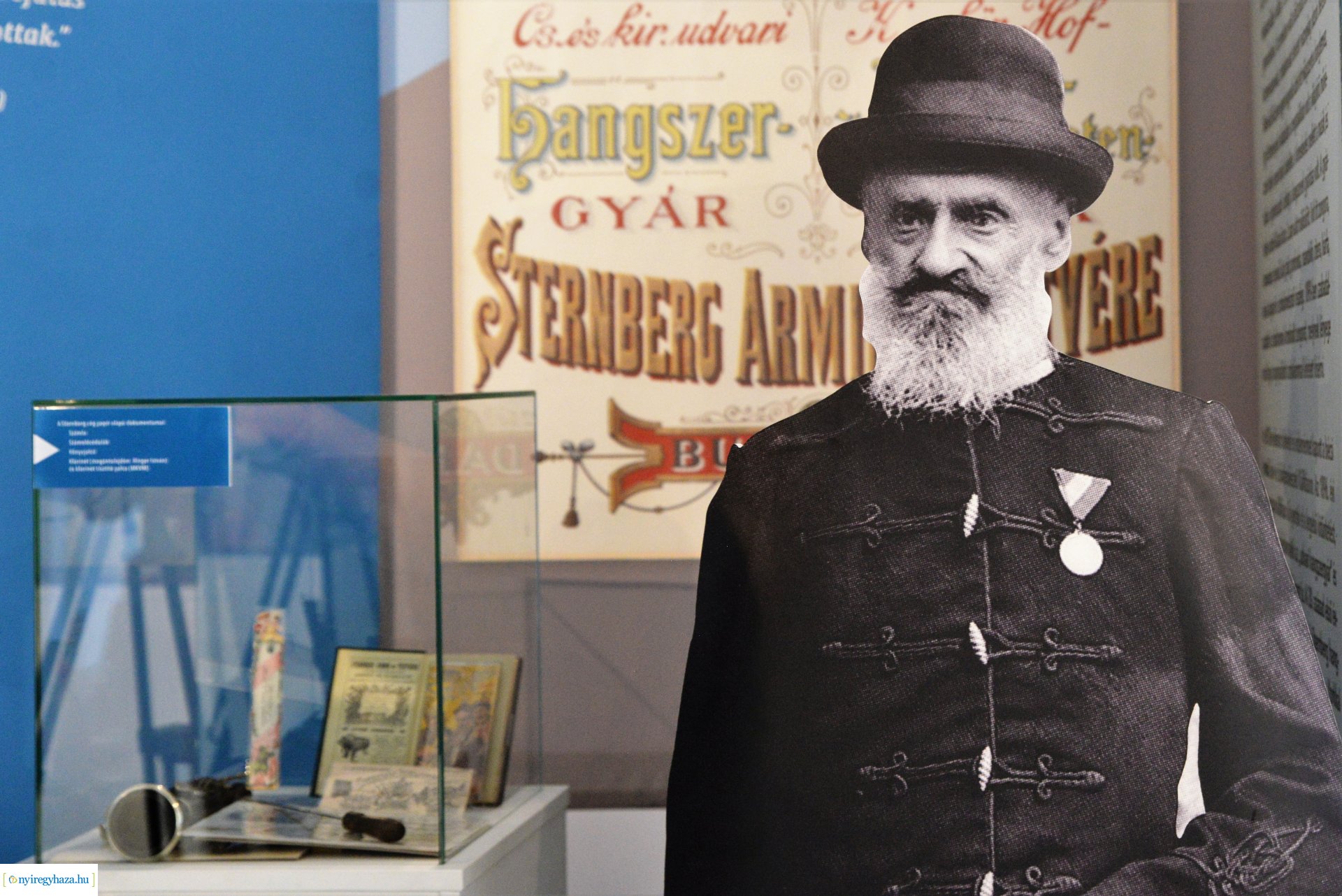 A HANDLÉTÓL A GRAND CAFÉIG kiállítás a Sóstói Múzeumfaluban