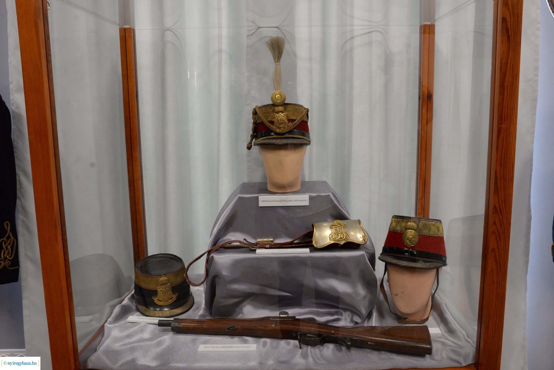 "A HAZA MINDEN ELŐTT" - kiállításmegnyitó a Kállay Gyűjteményben