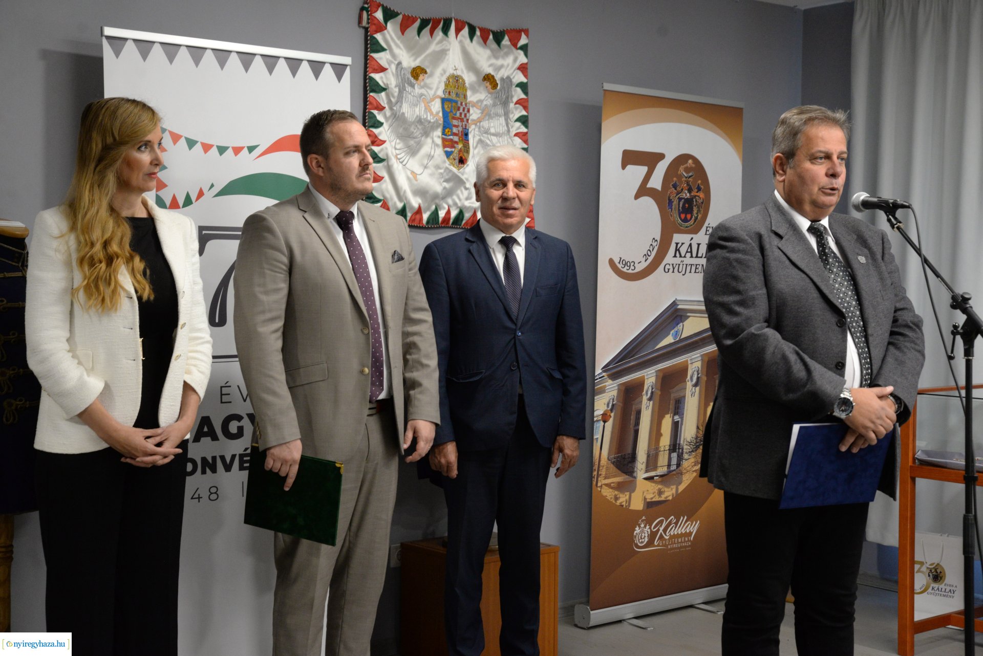 "A HAZA MINDEN ELŐTT" - kiállításmegnyitó a Kállay Gyűjteményben