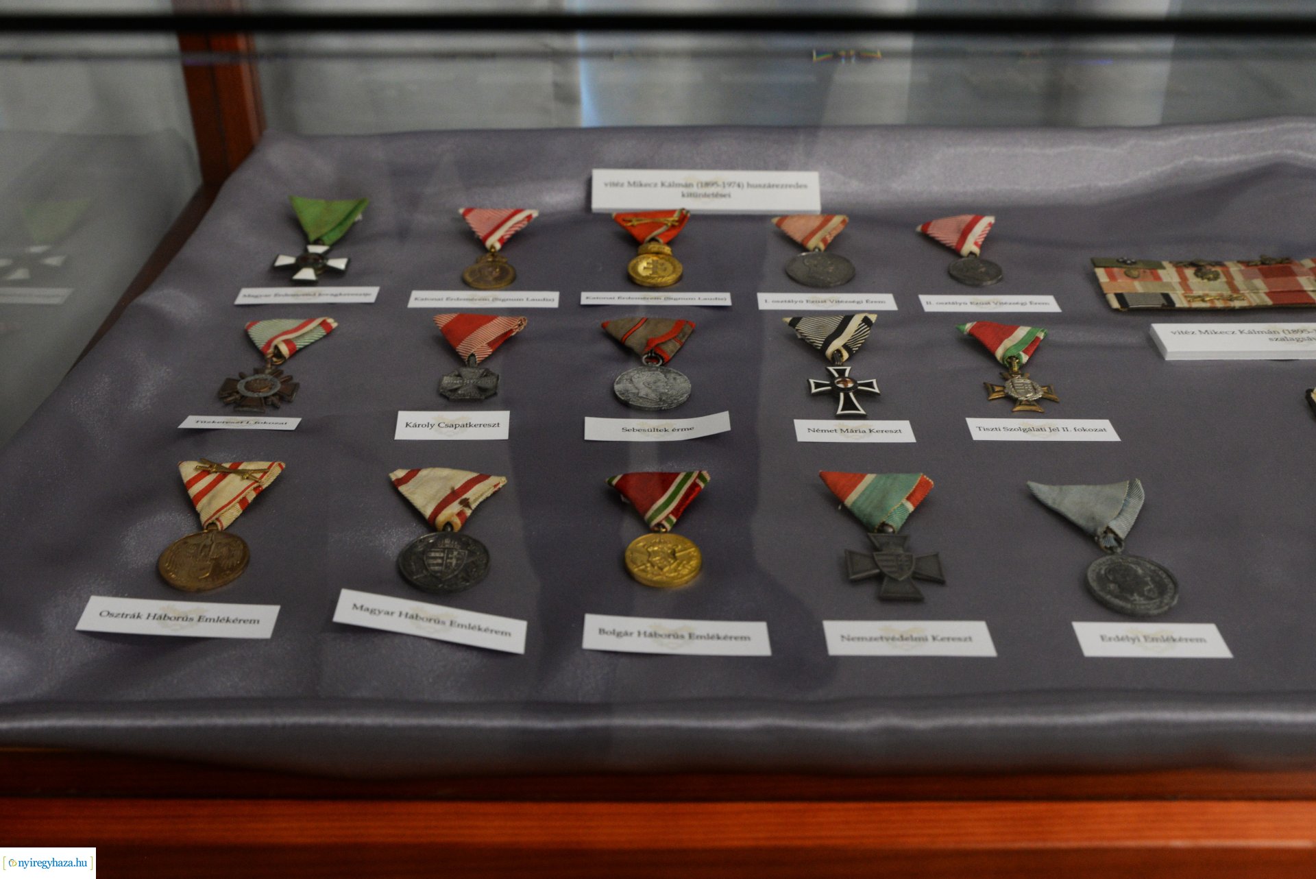 "A HAZA MINDEN ELŐTT" - kiállításmegnyitó a Kállay Gyűjteményben