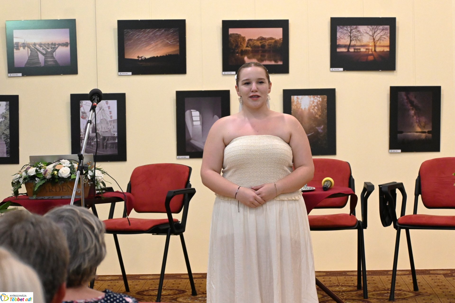 A Helios-Art Fotóklub kiállítása a könyvtárban