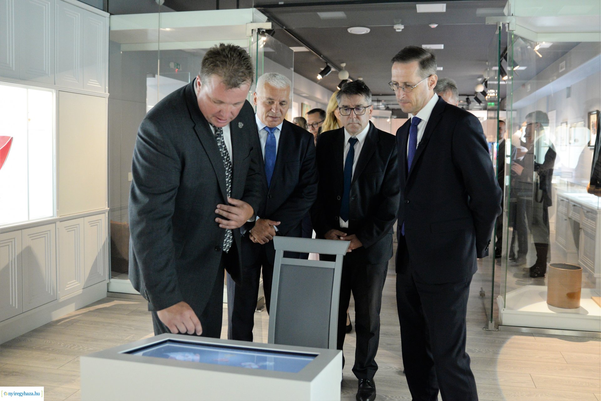 A Kállay Gyűjtemény épületének átadó ünnepsége