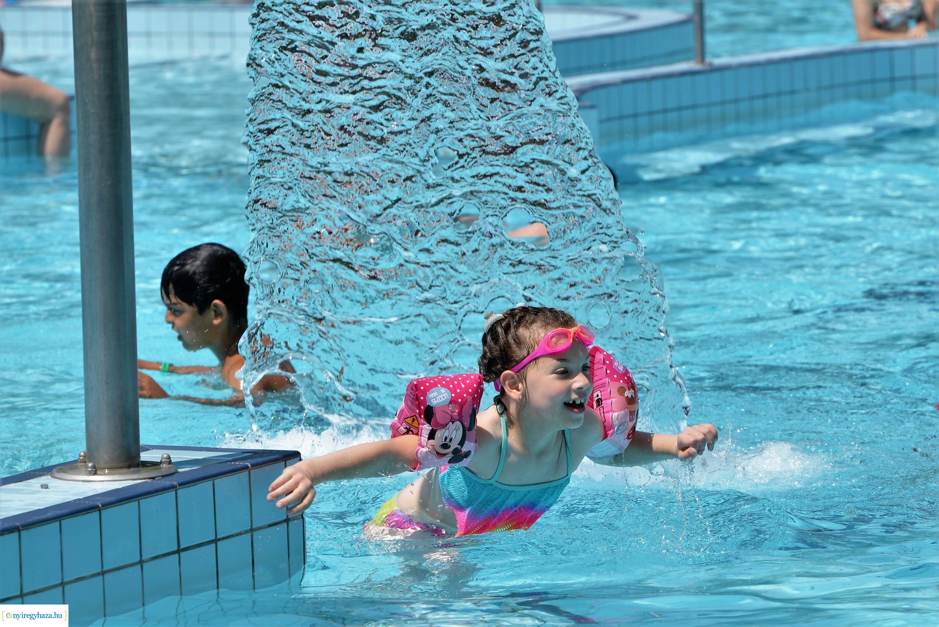 A kánikula első napja a Parkfürdőben