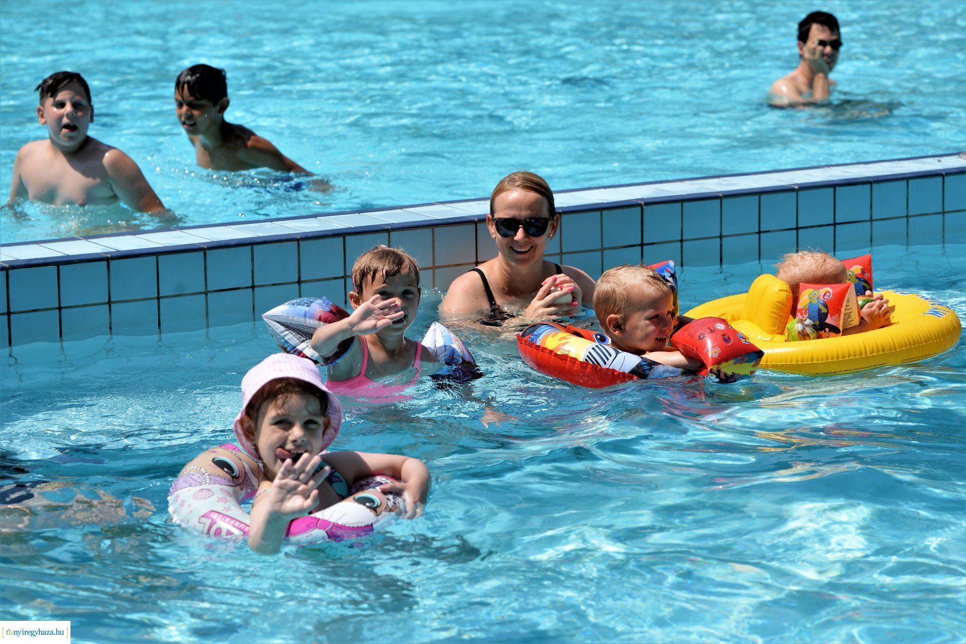 A kánikula első napja a Parkfürdőben