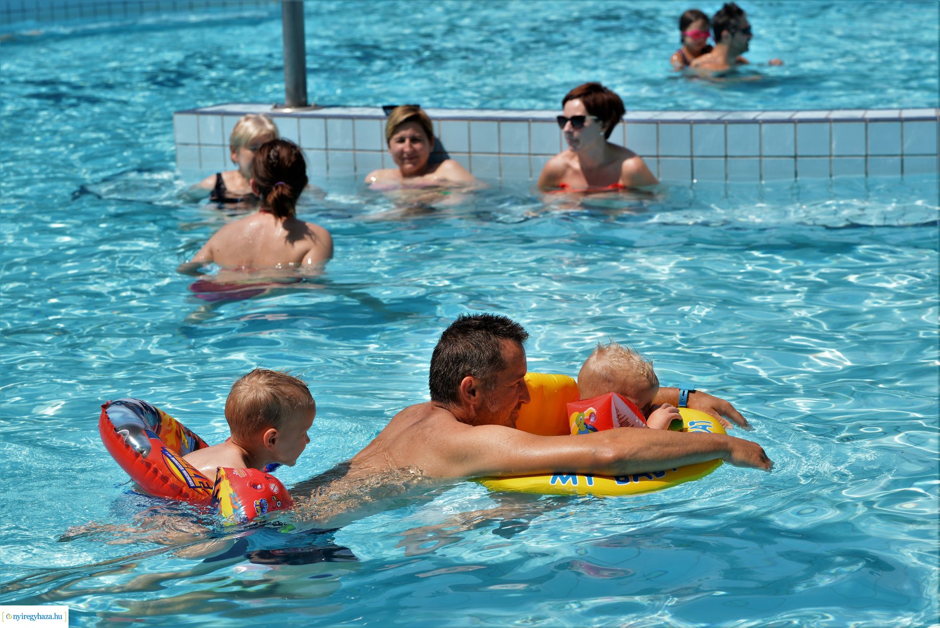 A kánikula első napja a Parkfürdőben