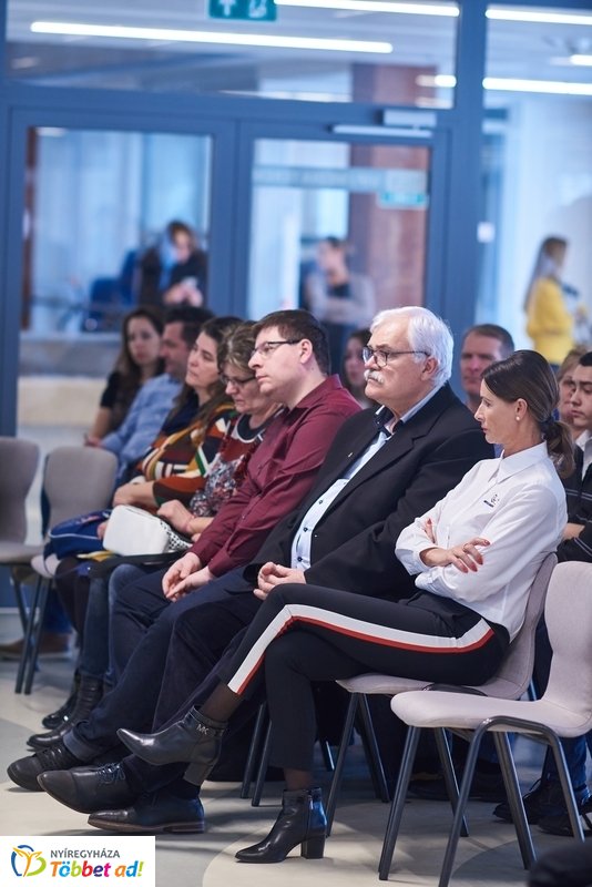 A kék bolygó a MŰvész Stúdióban