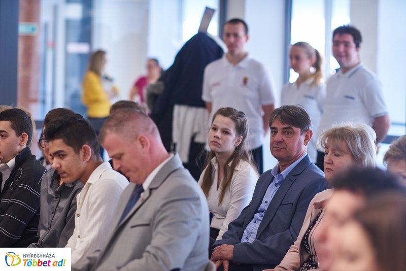 A kék bolygó a MŰvész Stúdióban