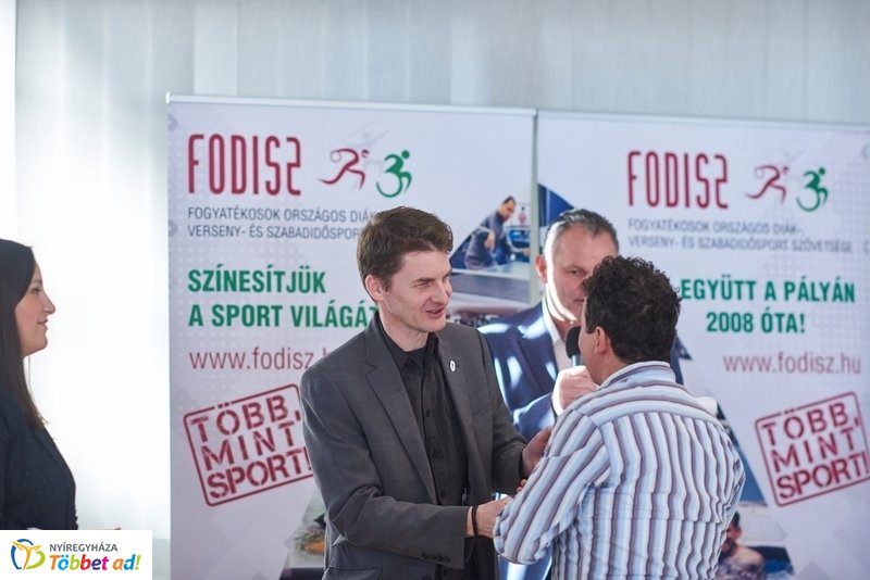 A kék bolygó a MŰvész Stúdióban