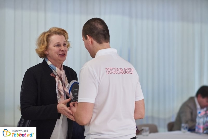 A kék bolygó a MŰvész Stúdióban