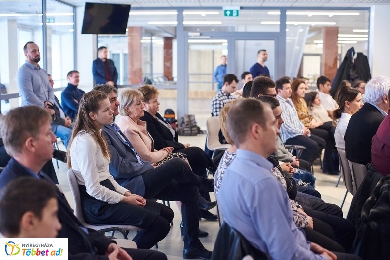A kék bolygó a MŰvész Stúdióban