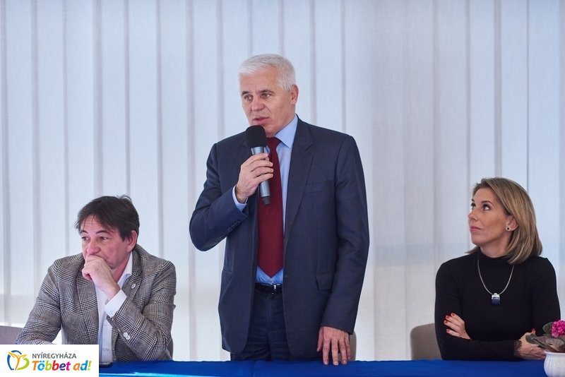 A kék bolygó a MŰvész Stúdióban