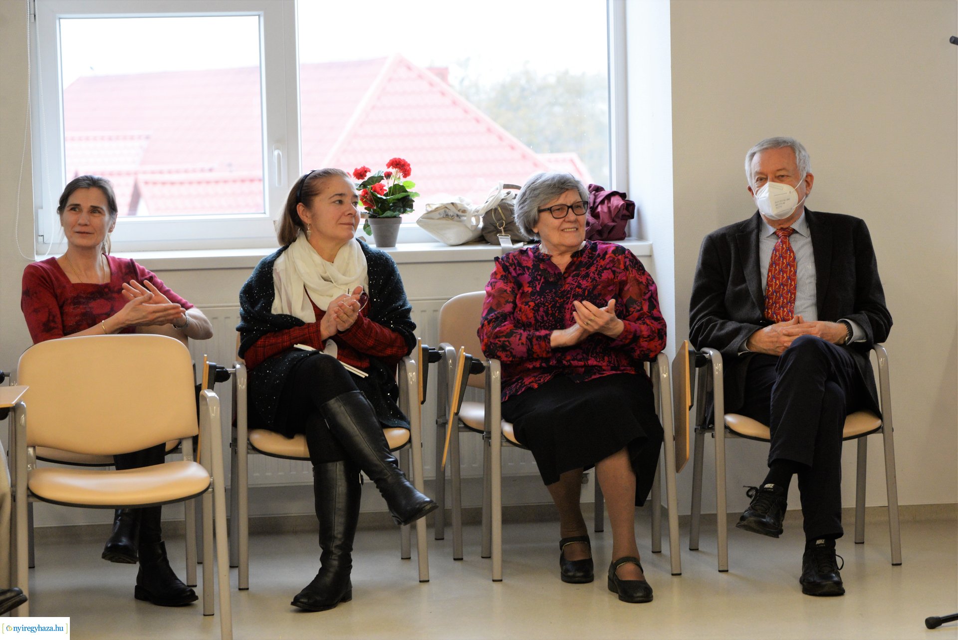 A  Kérlek segíts Alapítvány karácsonyi ünnepsége