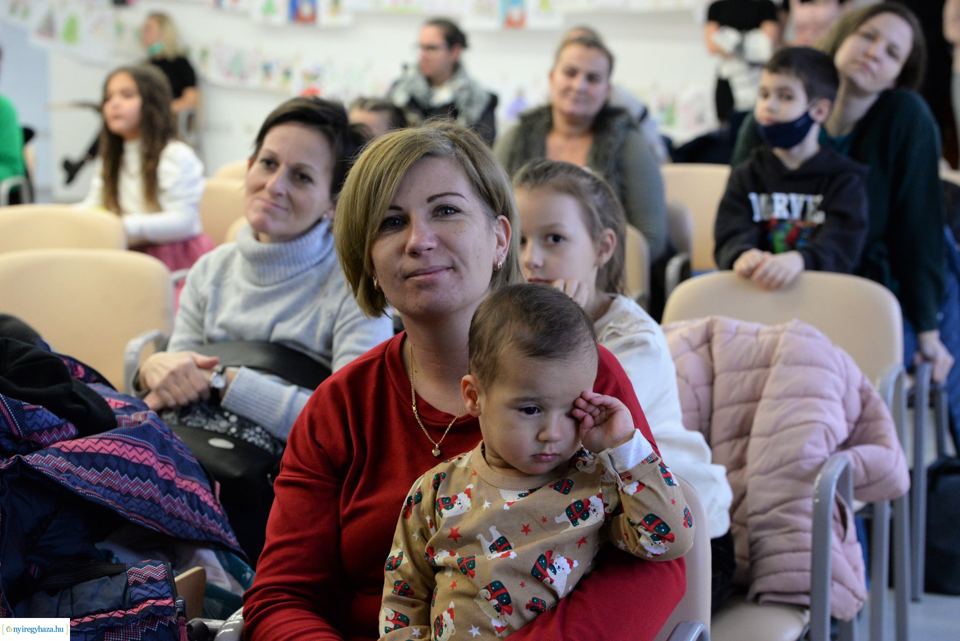 A  Kérlek segíts Alapítvány karácsonyi ünnepsége