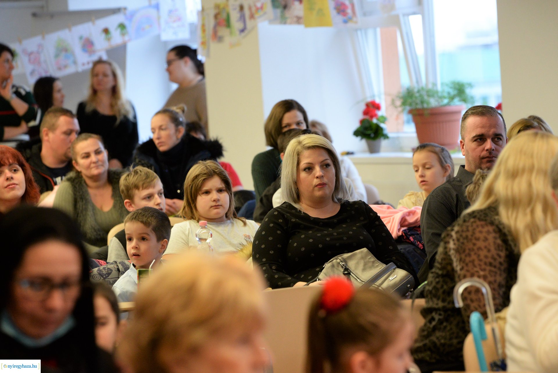 A  Kérlek segíts Alapítvány karácsonyi ünnepsége