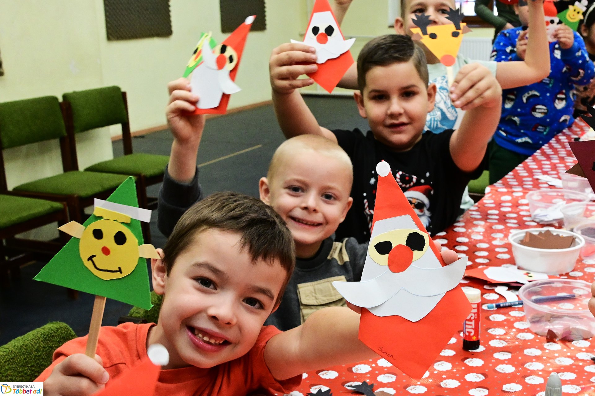 A Kölyökvárba megérkezett a mikulás