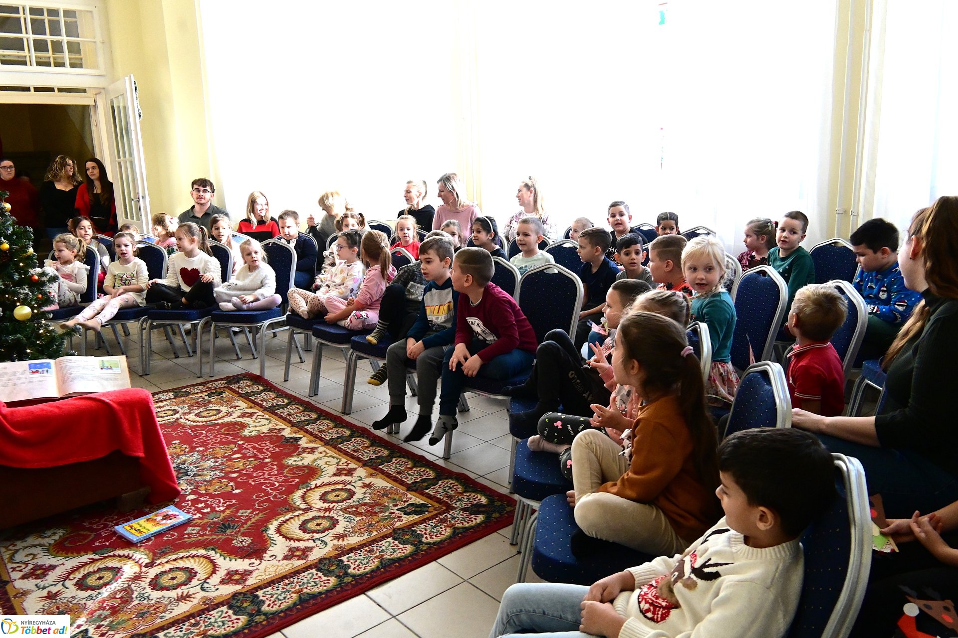 A Kölyökvárba megérkezett a mikulás